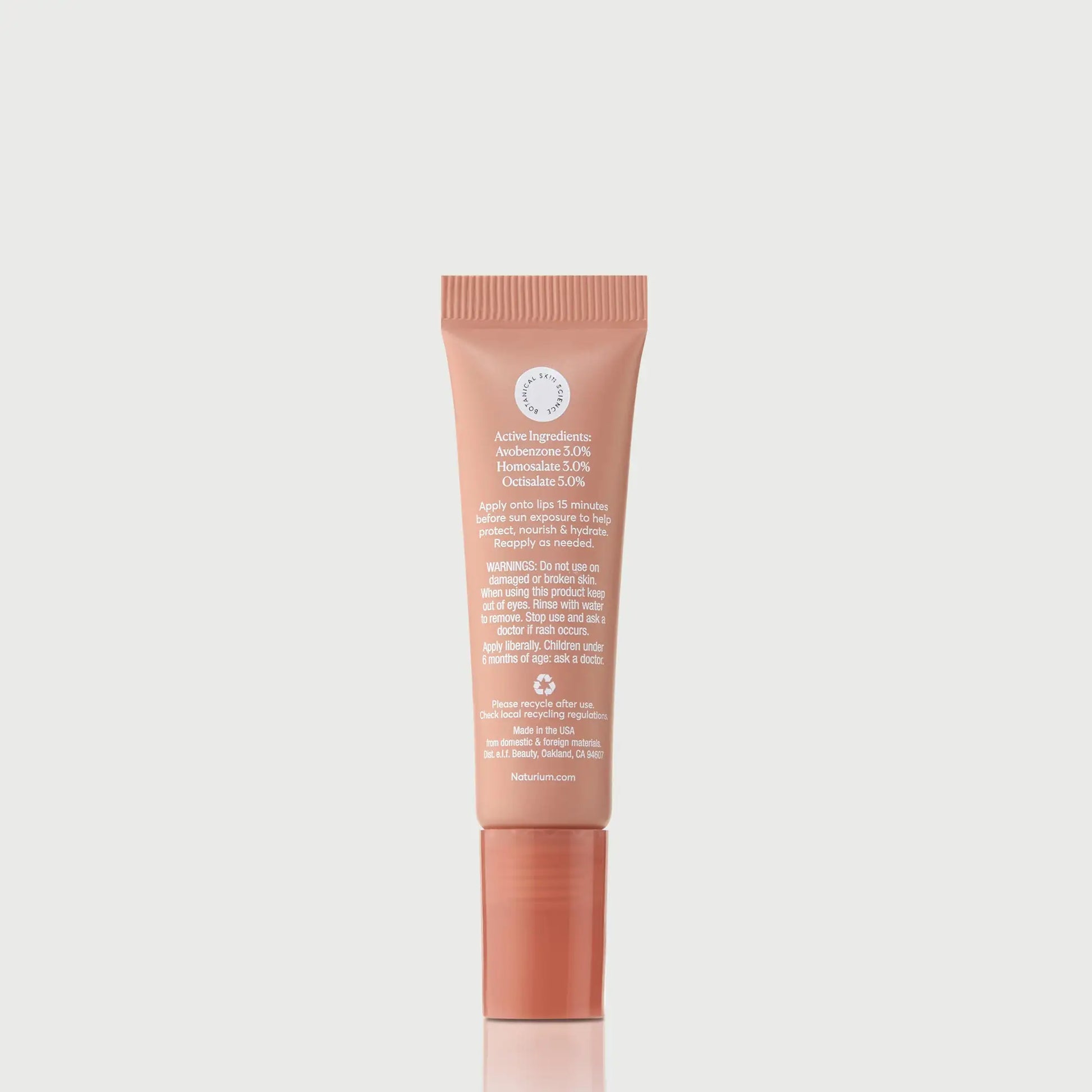 phyto-glow-lip-balm-spf-45-getaway-i8 NATR-10126_PhytoGlow_SPF_Getaway_primary_capon_back_bonebkgd_1.webp