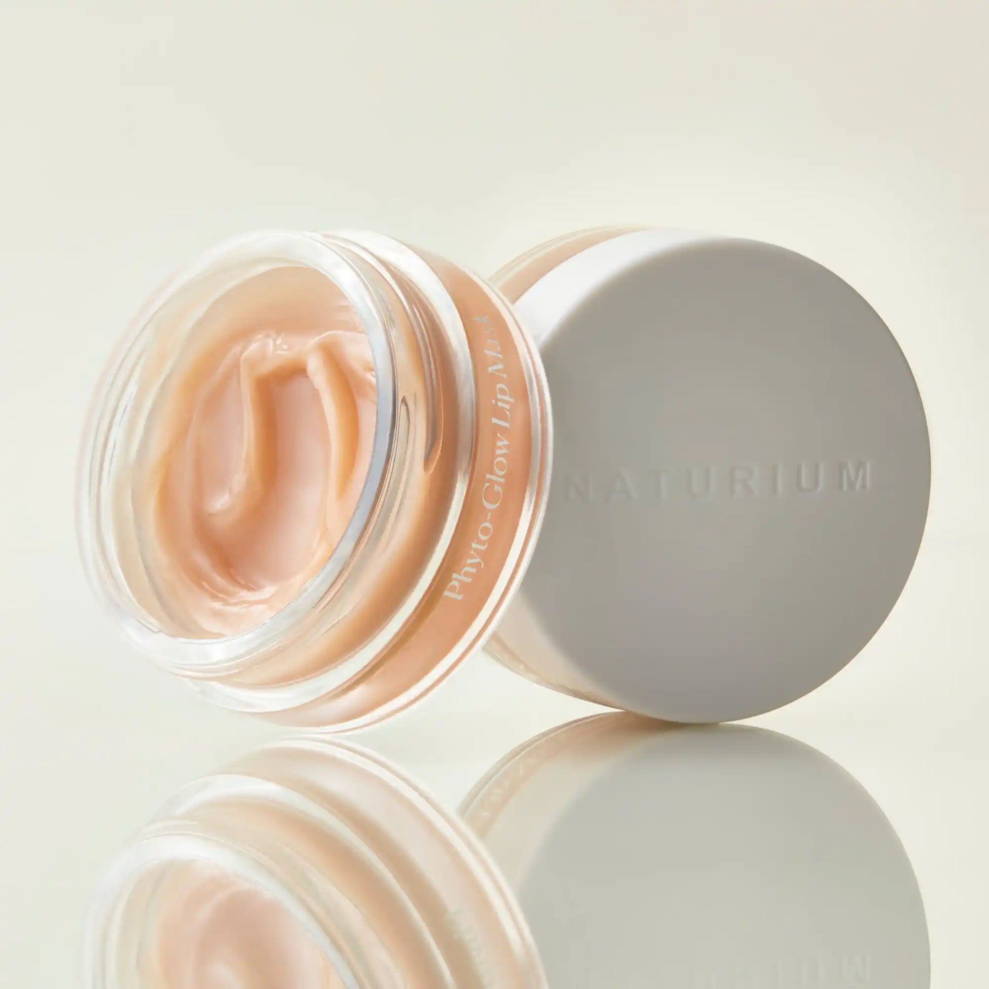 phyto-glow-lip-mask-p6 phyto-lipmask_0607-crop.webp